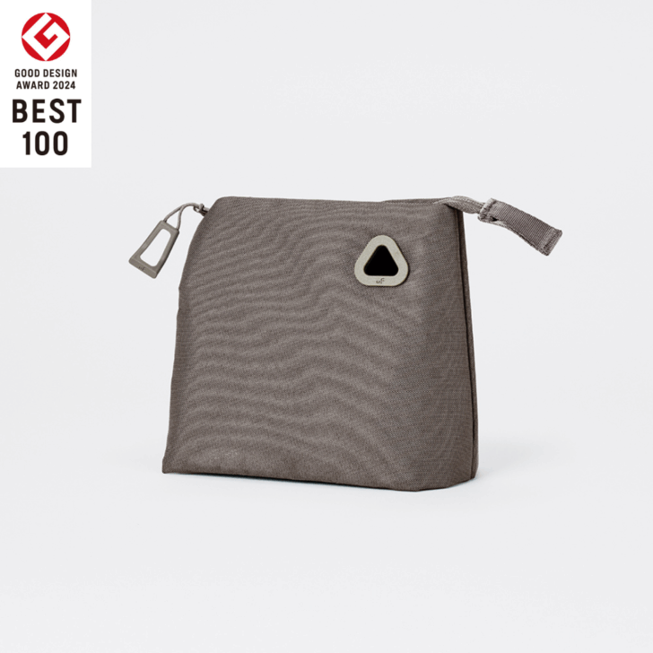 uF STAND POUCH M NEW TAUPE / スタンドポーチ Mサイズ ニュートープ
